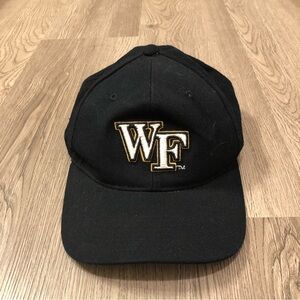 Vintage Sports Specialties Wake Forest Aloha Bowl 1999 Snapback Hat‎ NCAA Wool